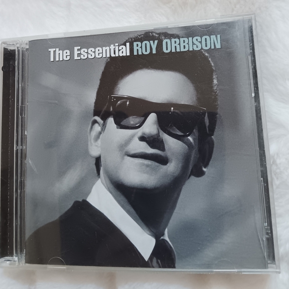 Roy Orbison Greatest Hits CD - Black - Picture 1 of 7